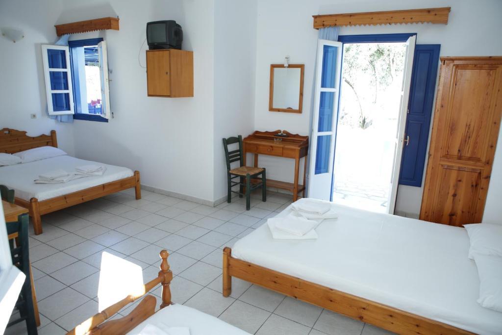 Studios Apartments Perivolos Room photo